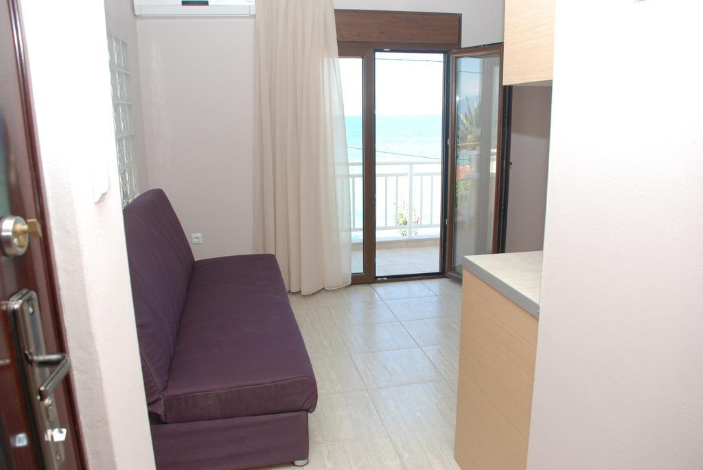 Marianna Apartments Nea Roda Kamer foto