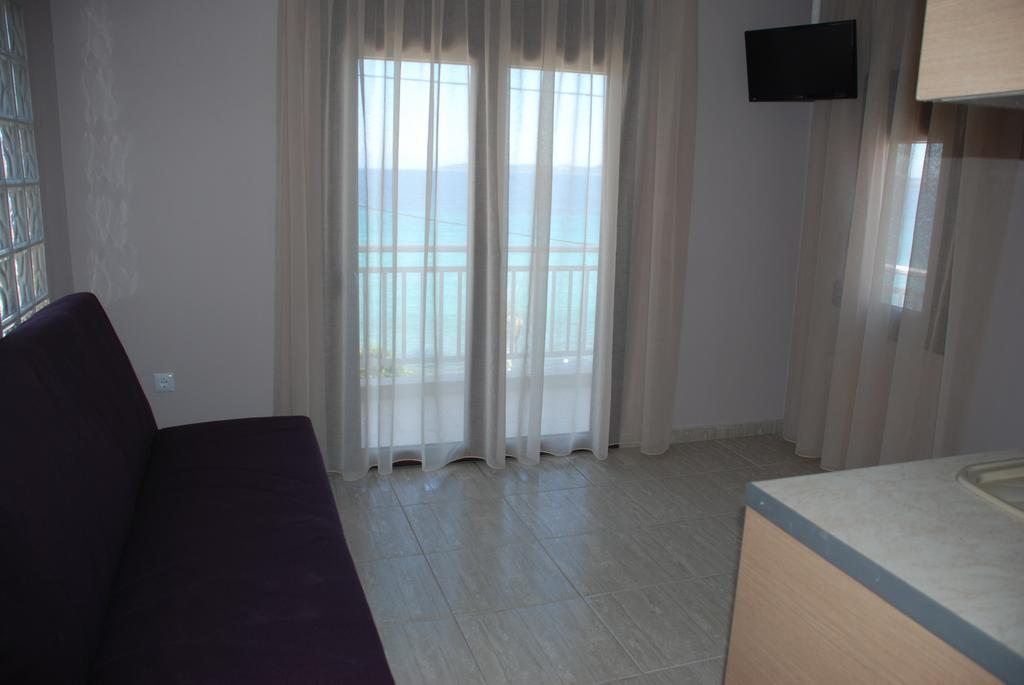 Marianna Apartments Nea Roda Kamer foto