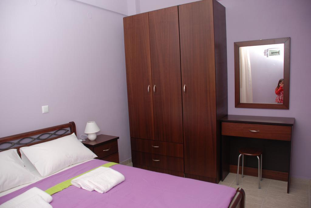 Marianna Apartments Nea Roda Kamer foto
